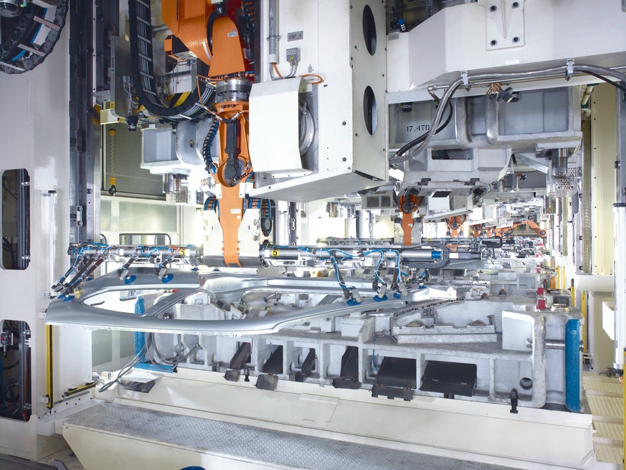 The Journey of Robot End Effectors: From Simple Grippers to Smart Solutions